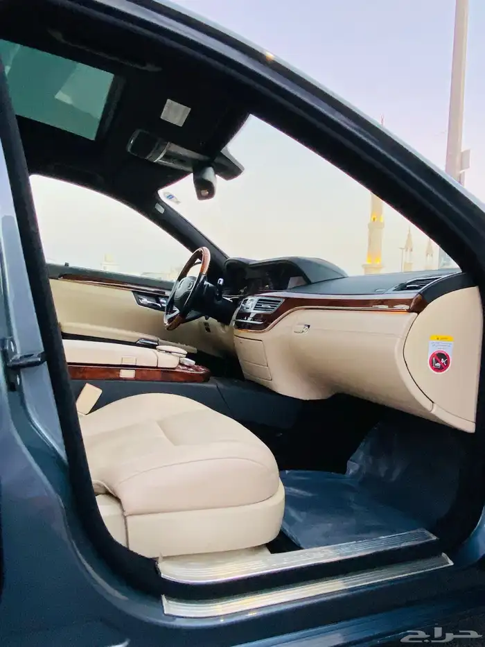 مرسيدس بانوراما S350 مخزنه بحاله الزيرو ماشاء الله 50