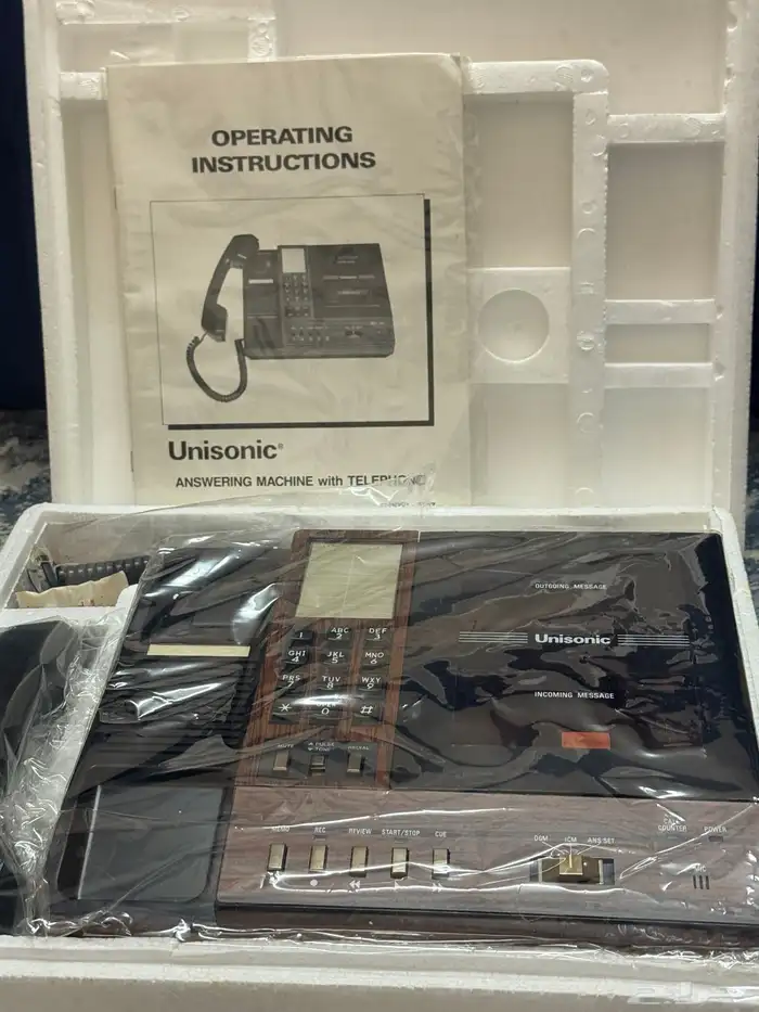 تلفون مسجل فيه خاصية الرد من بعيد 2