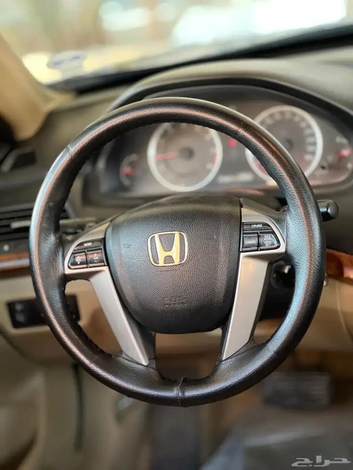 هوندا أكورد 2012 ممشى قليل نظيف جدا 34