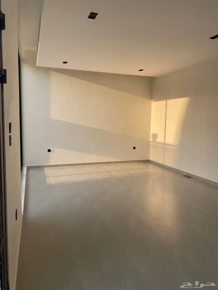 للبيع فلة مودرين من المالك مباشرة 11