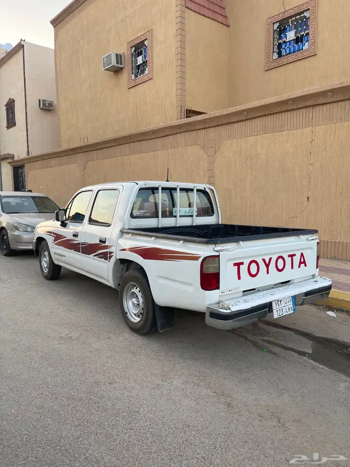 تايوتا هايلوكس 2004 غمارتين 10