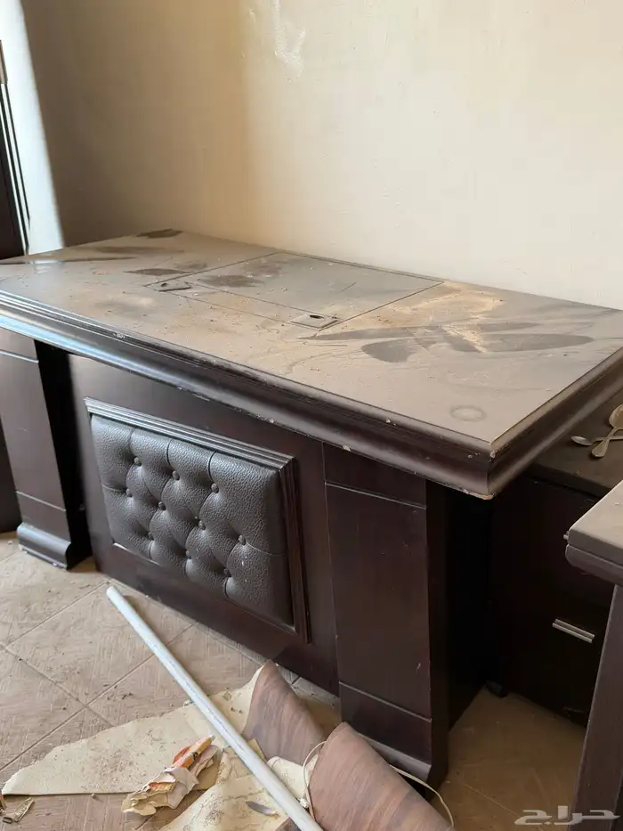 مكتب مستعمل للبيع 2