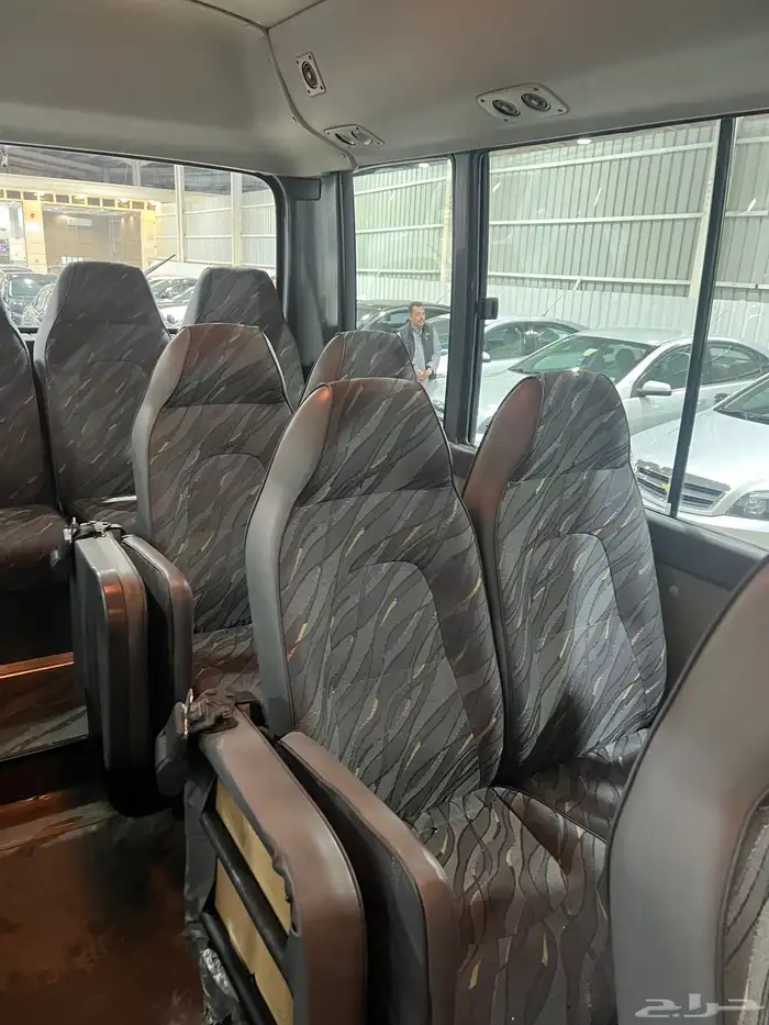 للبيع باص هونداي كونتي موديل 2011 ديزل 30 راكب 18