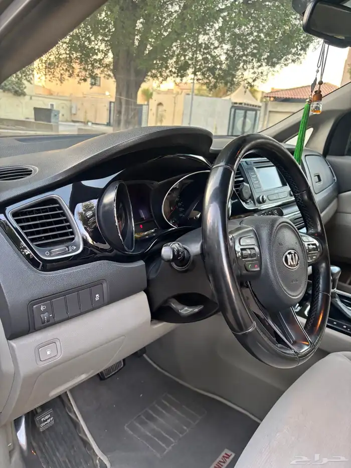 إعلان بيع   كيا كرنفال 2017 3