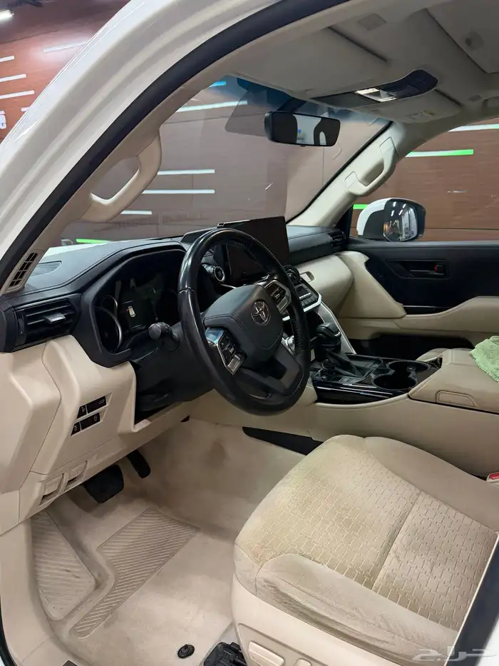 لاندكروزر ديزل 2023 14