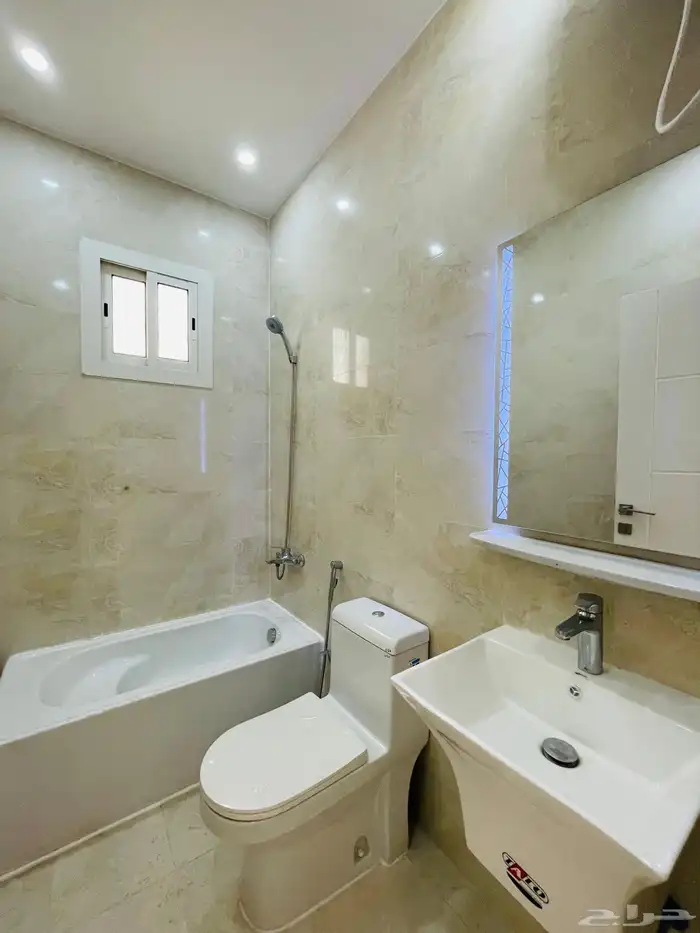 شقق تمليك ارضيه للبيع تبوك حي اليرموك موقع مميز 2