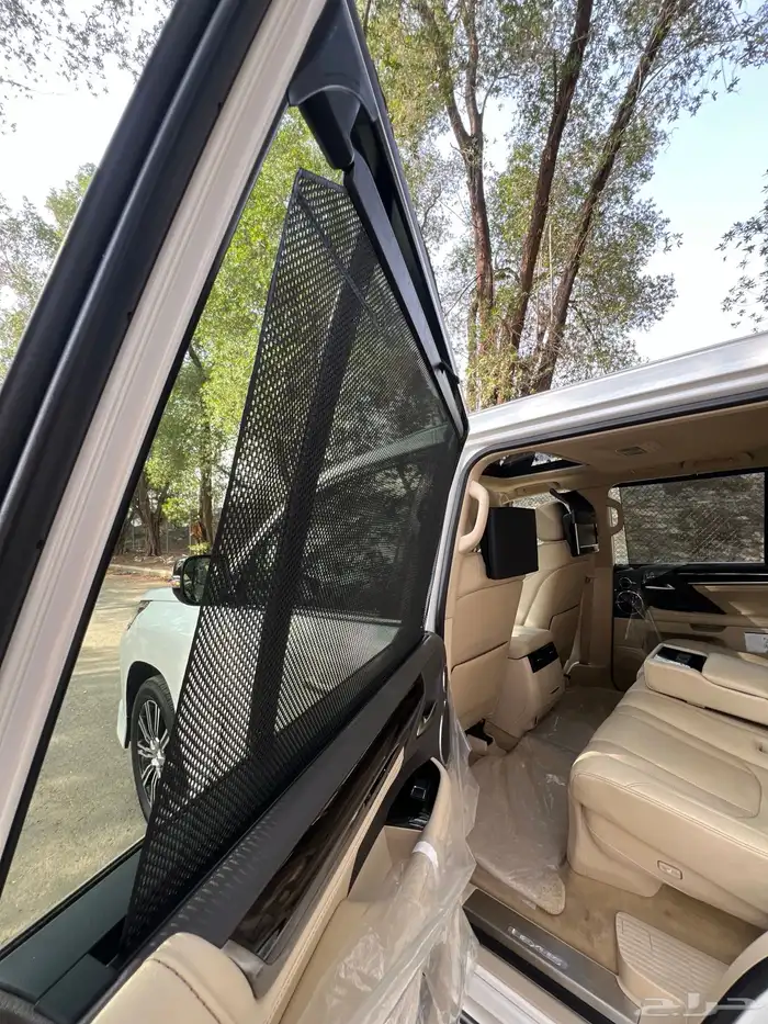 جيب لكزس 570 سوبر سبورت 2019 44