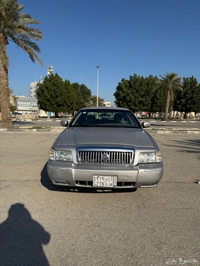 فورد قراند ماركيز 2010 3