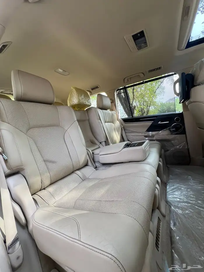 جيب لكزس 570 سوبر سبورت 2019 34