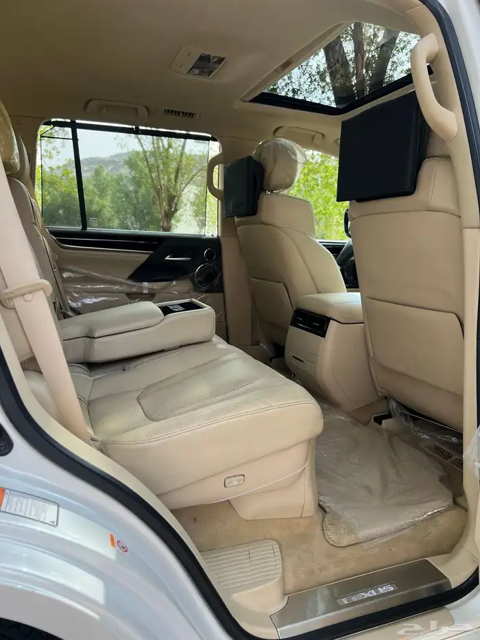 جيب لكزس 570 سوبر سبورت 2019 33