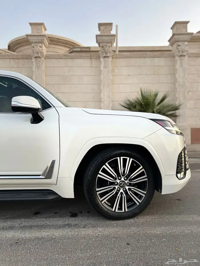 لكزس LX600 مالك اول 2023 BB قمة النظافة سعودي وكالة 12