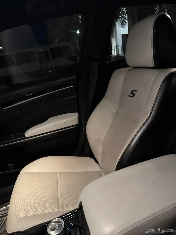 كرايزلر 2020 300s للبيع 4