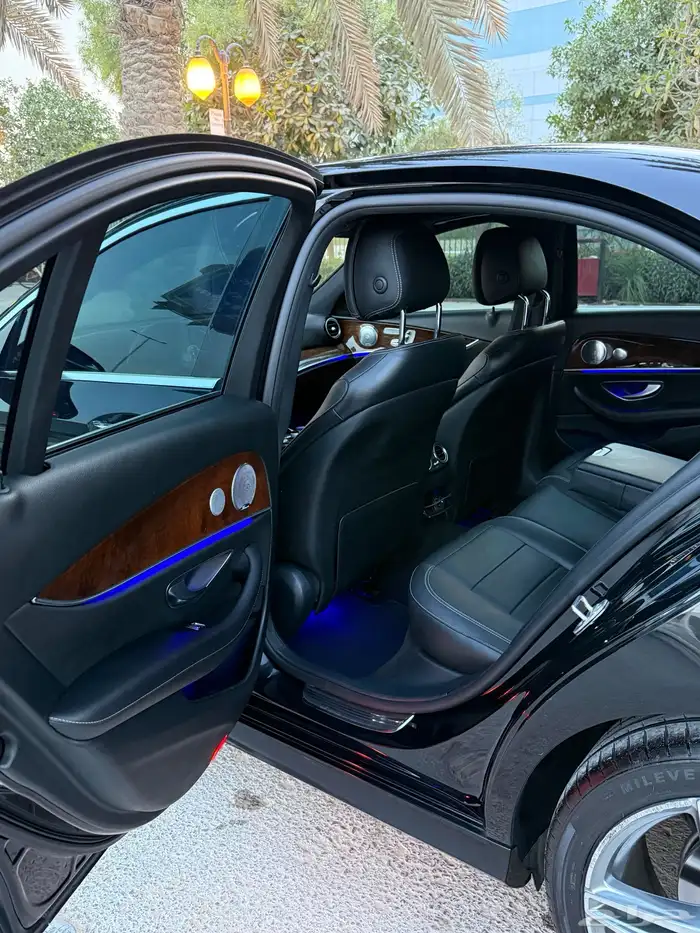 مرسيدس E300 2017 10