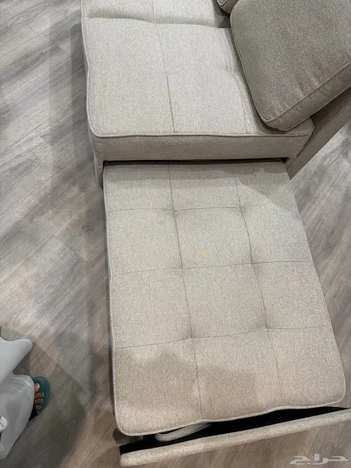 كنبة سرير للبيع 1