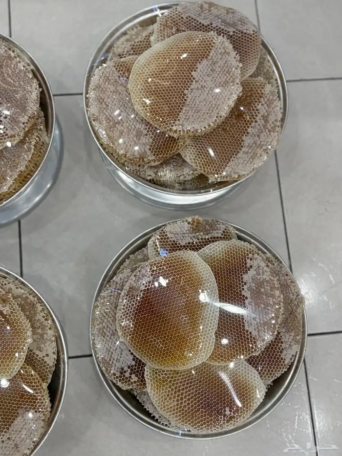 عسل بلدي من مناحلي في عسير بسعر منافس190 ريال يوجد جمله 11