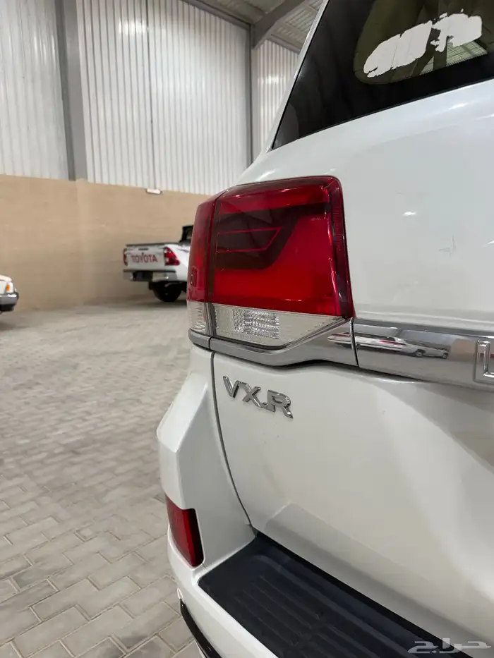 تويوتا لاندكروزر فكسار 2016فل الفل سعودي عداد 130 الف مشروط 13