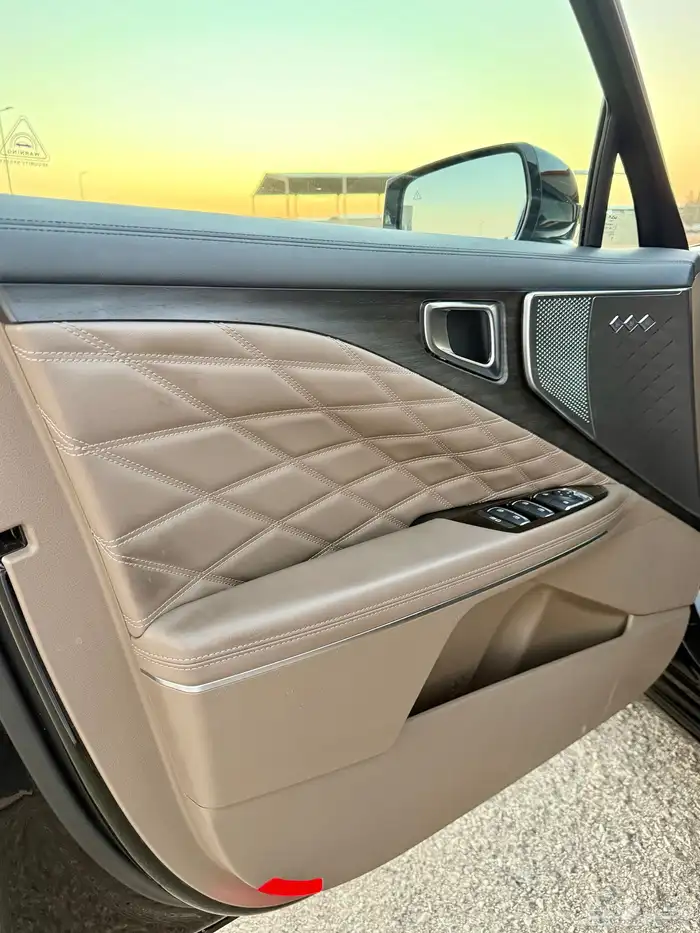 كيا K8 موديل 2022 فل كامل 10