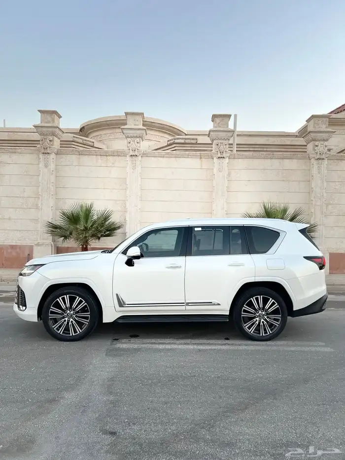لكزس LX600 مالك اول 2023 BB قمة النظافة سعودي وكالة 6