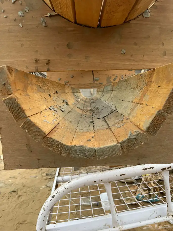 خشب عمود دائري مع الفرمات 0