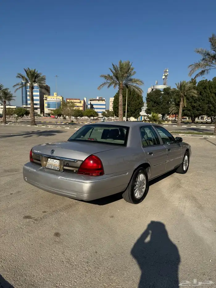 فورد قراند ماركيز 2010 10