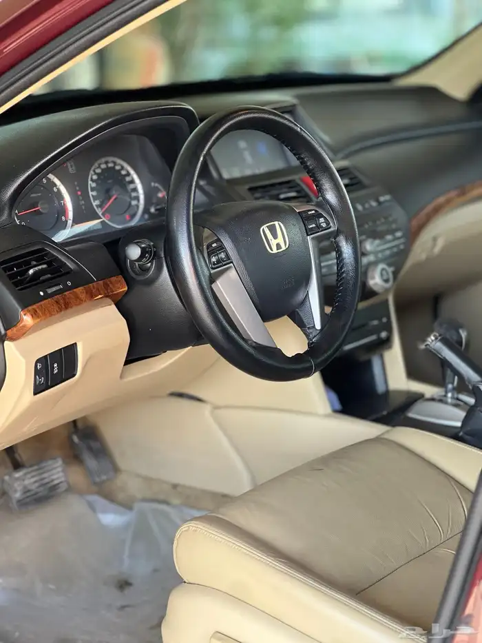 هوندا أكورد 2012 ممشى قليل نظيف جدا 31