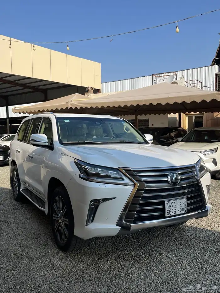 جيب لكزس 2017 LX 2