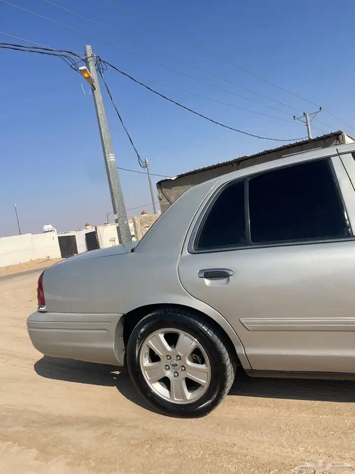 فورد فكتوريا نضيف 0