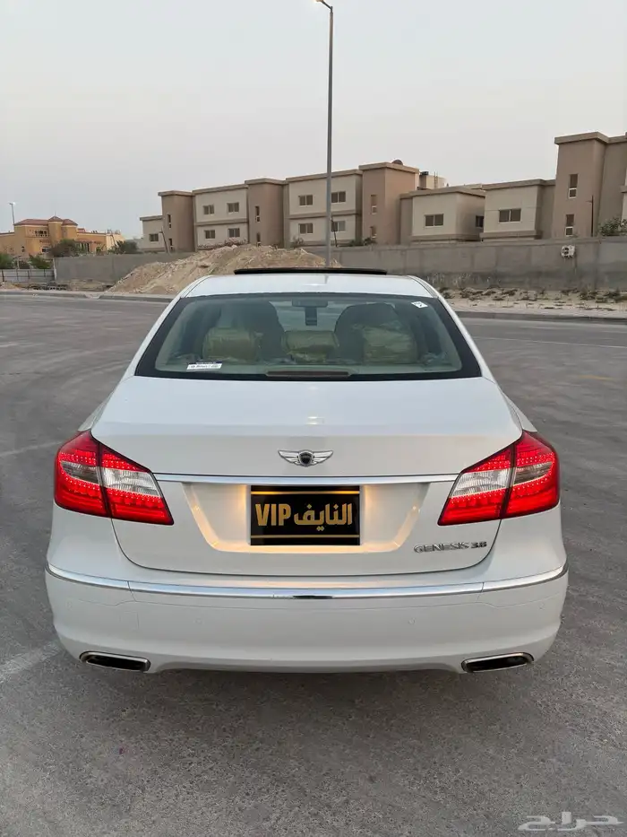 جنسس G80 موديل 2014 نص فل 5