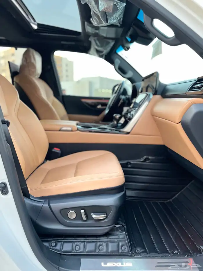 لكزس LX600 مالك اول 2023 BB قمة النظافة سعودي وكالة 40