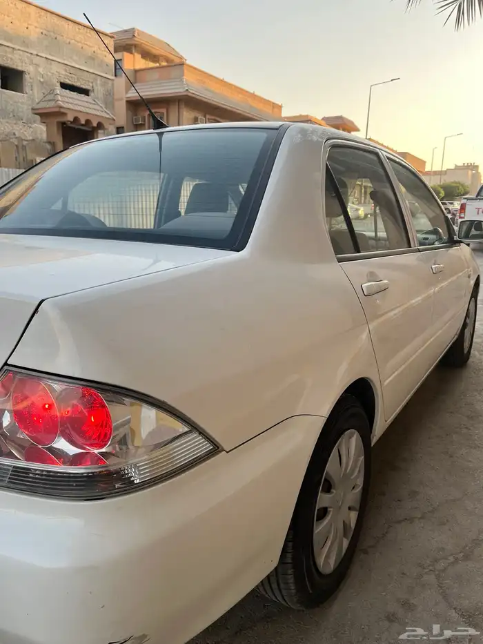 مستوبيشي لانسر 2014 قير اتوماتيك مخزنة 5