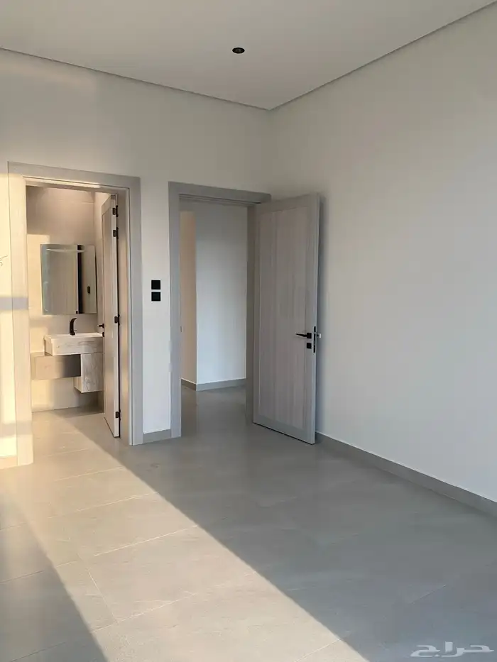 للبيع فلة مودرين من المالك مباشرة 34