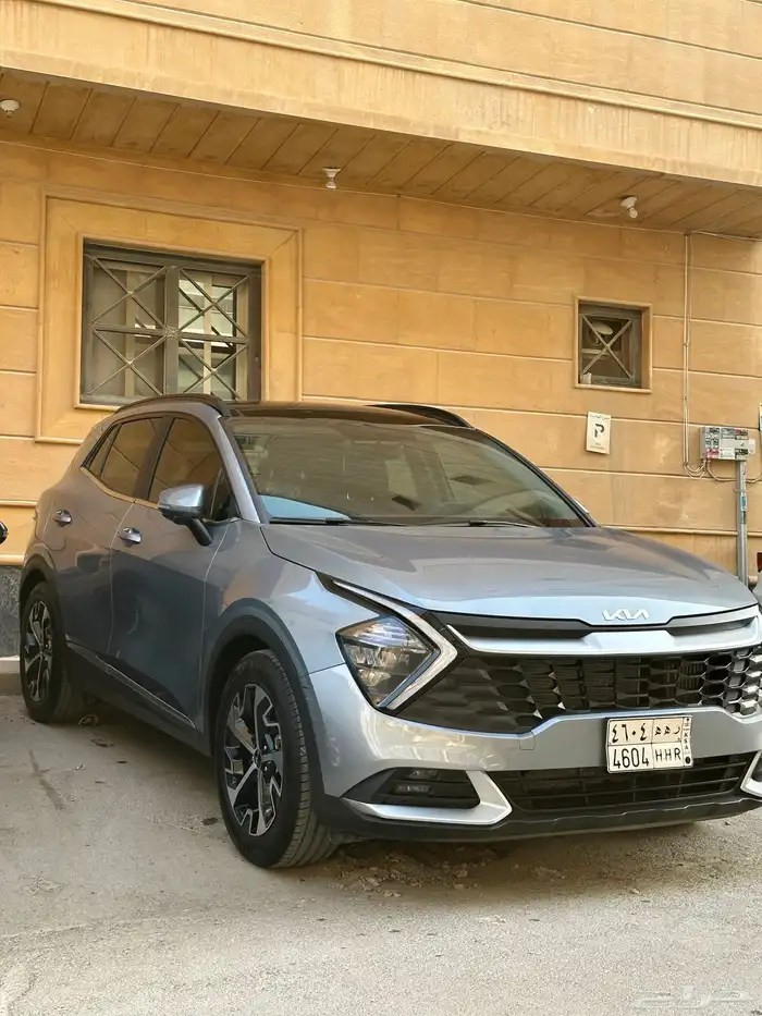 للتنازل كيا سبورتاج 1600 سوافاكي نص فل 1