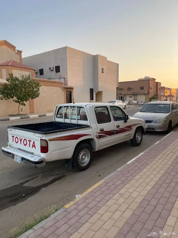 تايوتا هايلوكس 2004 غمارتين 12