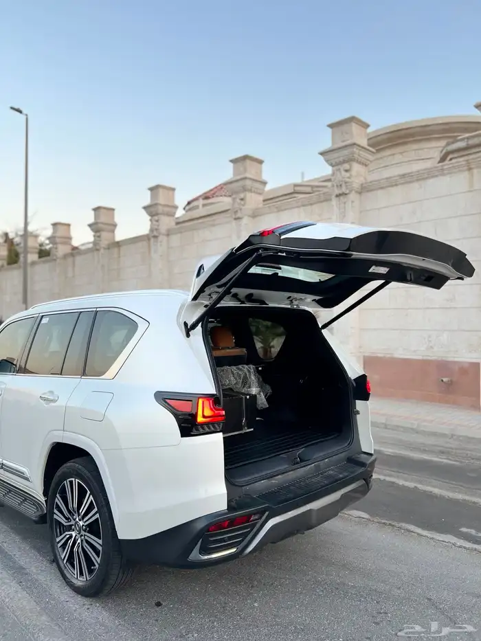 لكزس LX600 مالك اول 2023 BB قمة النظافة سعودي وكالة 48