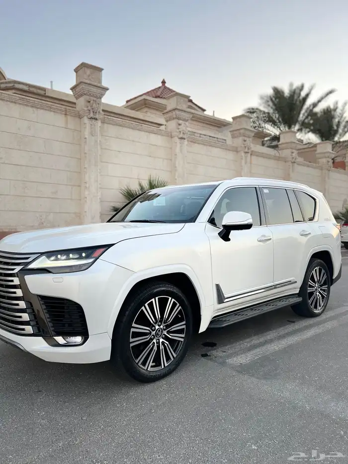 لكزس LX600 مالك اول 2023 BB قمة النظافة سعودي وكالة 4