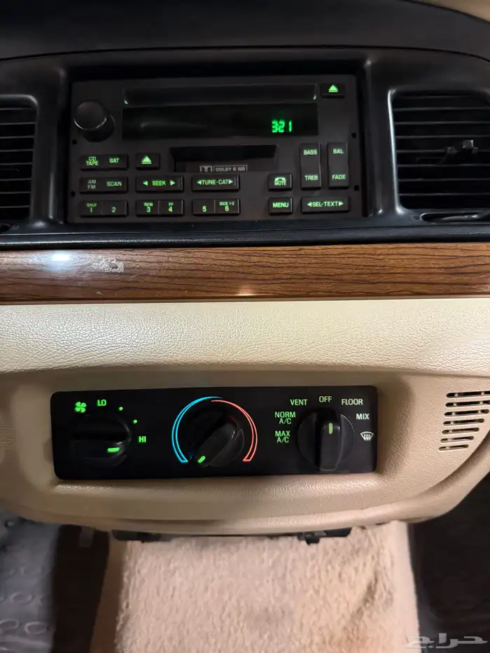 للبيع فورد كراون فكتوريا 2008 مدني جامعة ابهاء 32