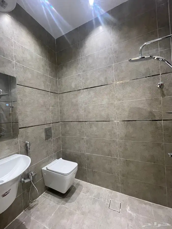 للبيع شقه علويه تشطيب وموقع ممتاز من 480 الف ابها ح البديع 11