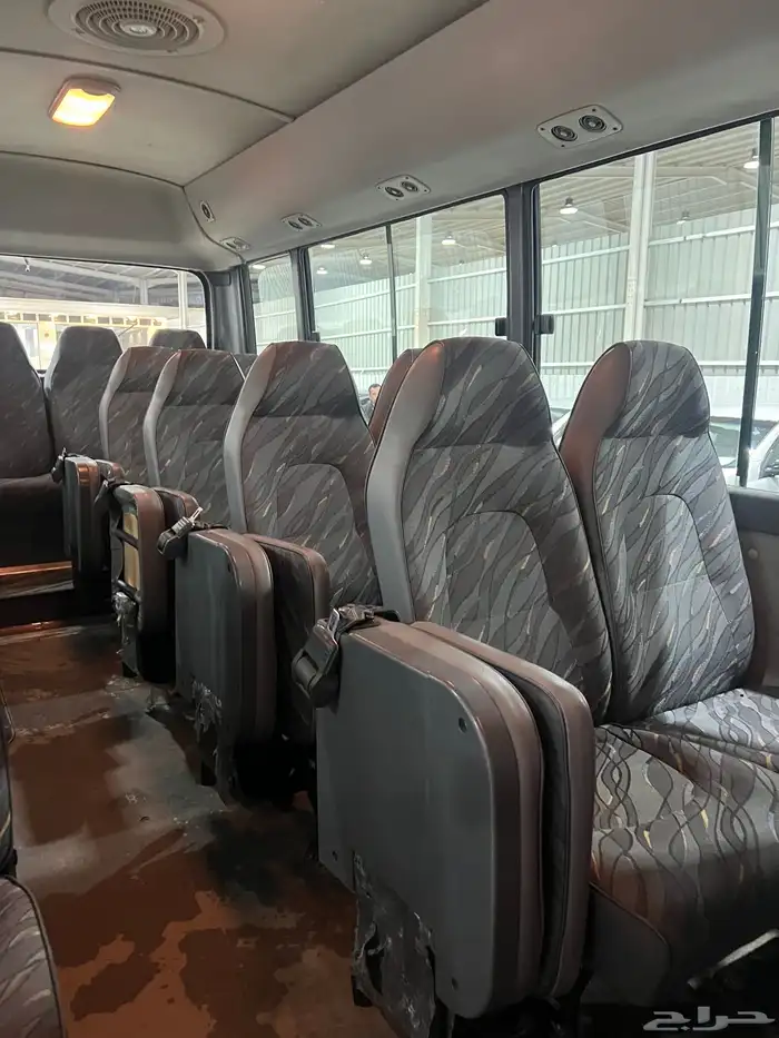 للبيع باص هونداي كونتي موديل 2011 ديزل 30 راكب 12