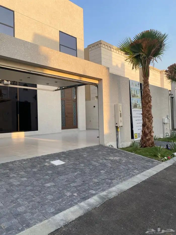 للبيع فلة مودرين من المالك مباشرة 35