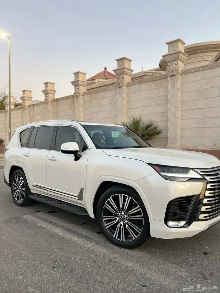 لكزس LX600 مالك اول 2023 BB قمة النظافة سعودي وكالة 9