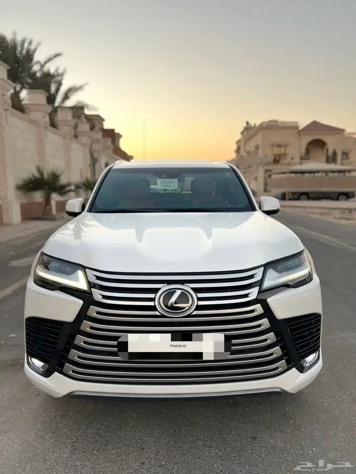 لكزس LX600 مالك اول 2023 BB قمة النظافة سعودي وكالة 8
