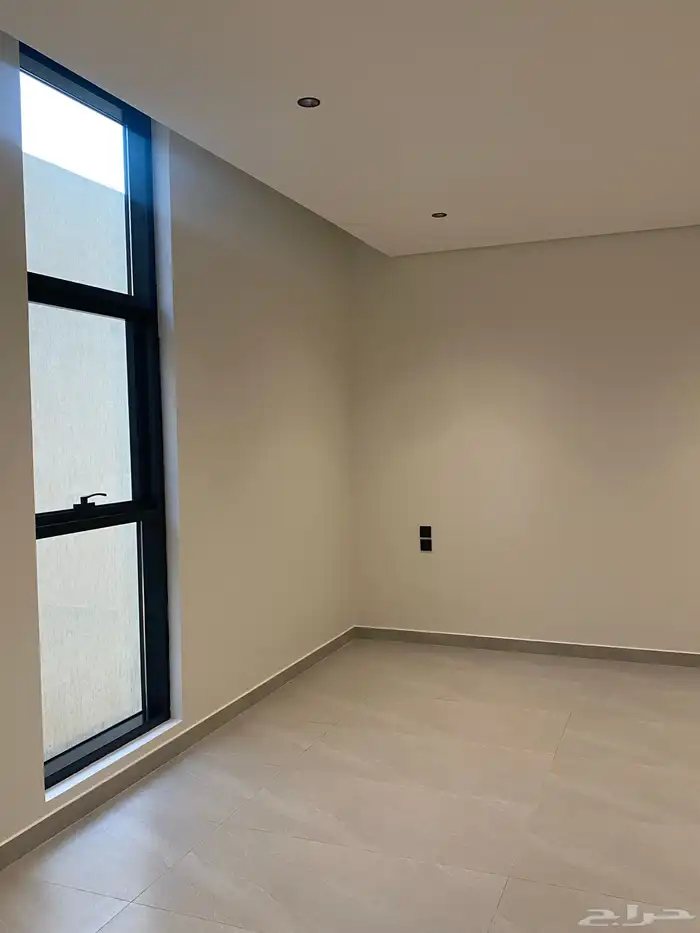 للبيع فلة مودرين من المالك مباشرة 31