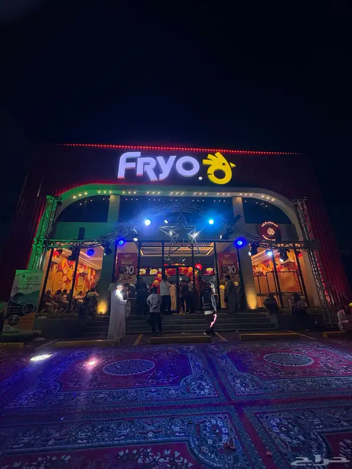 تنظيم حفلات وافتتحات تصوير شاشات ليد ليزر مسارح ديجي 5