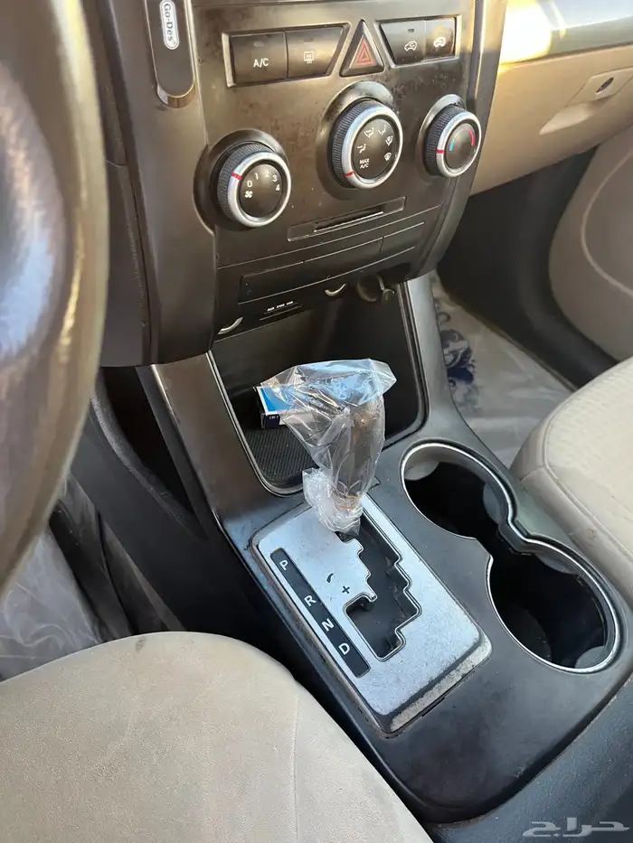 كيا سورنتو 2012 4 سلندر ماشي 176 الف وعليه 3