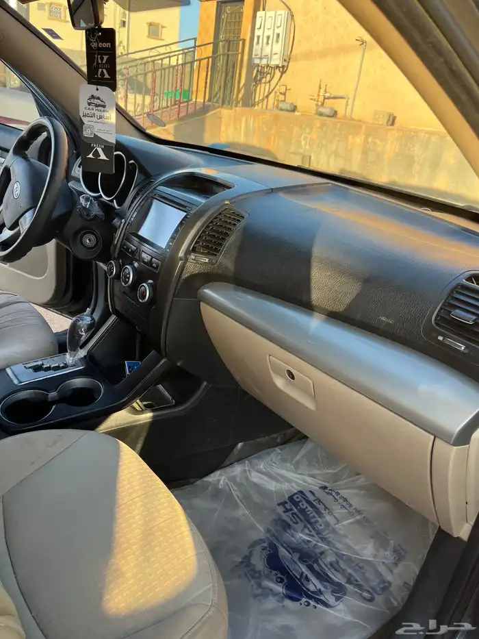 كيا سورنتو 2012 4 سلندر ماشي 176 الف وعليه 14