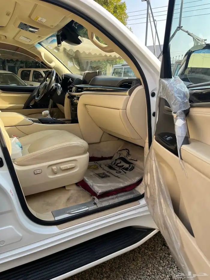 جيب لكزس 2017 LX 11