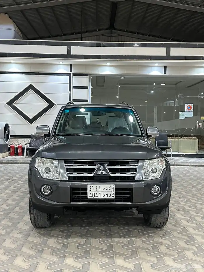 ميتسوبيشي باجيرو 2