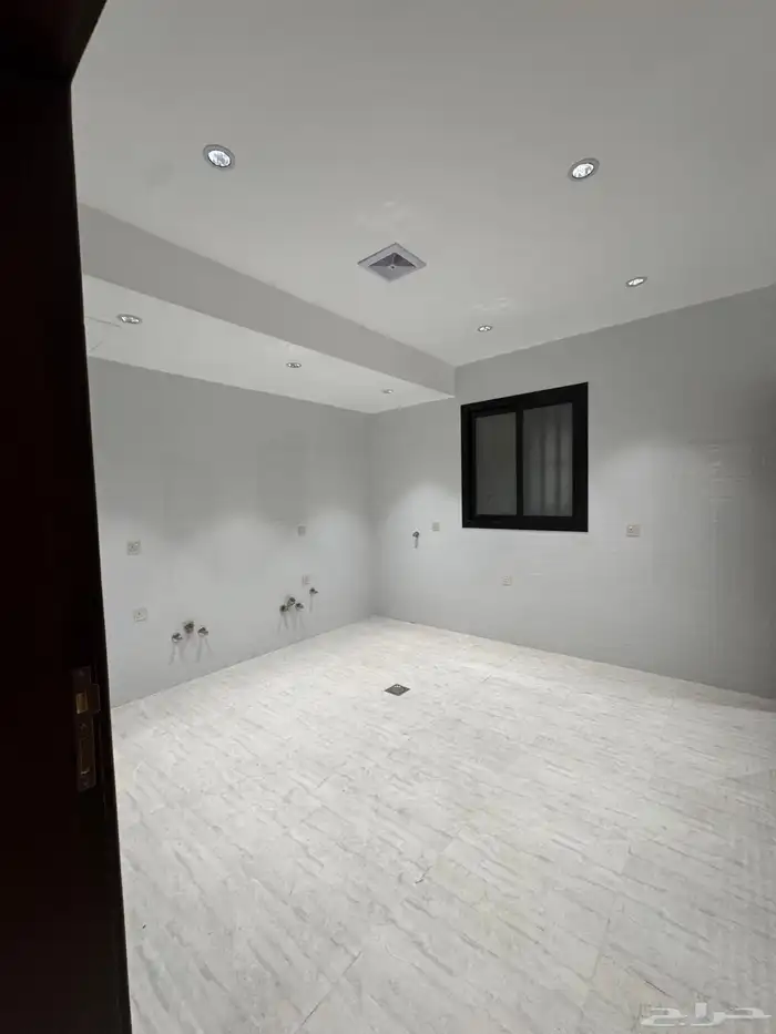 فله روف ارضيه حي مروج الأمير السعر 820 الف 8