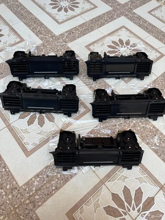 ديكورات درج باترول فتك 2005 وطالع لون اسود اصلي 3