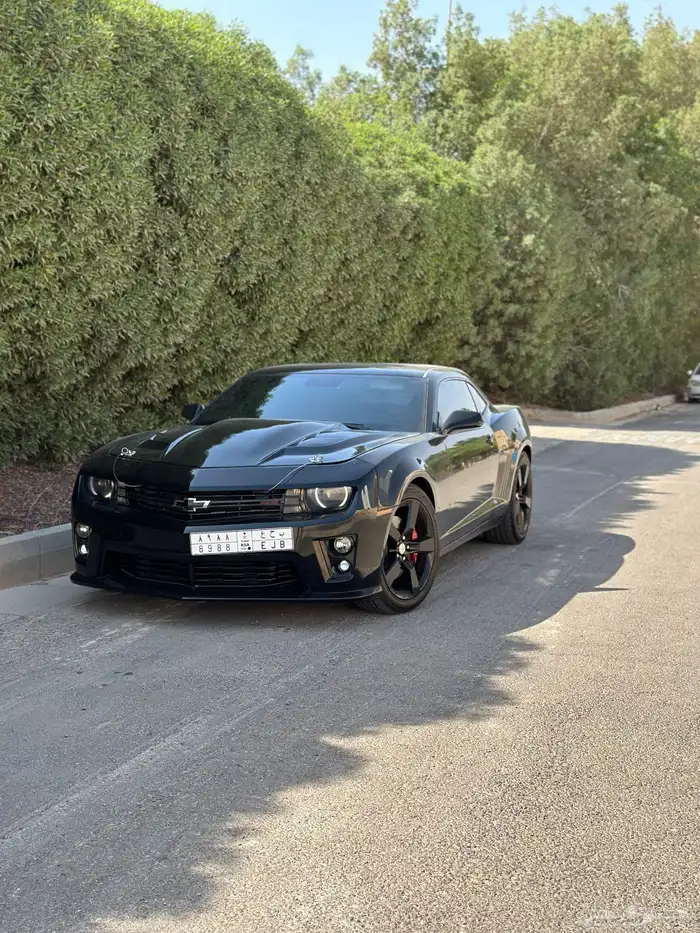 شيفروليه كمارو اسود 2010 5